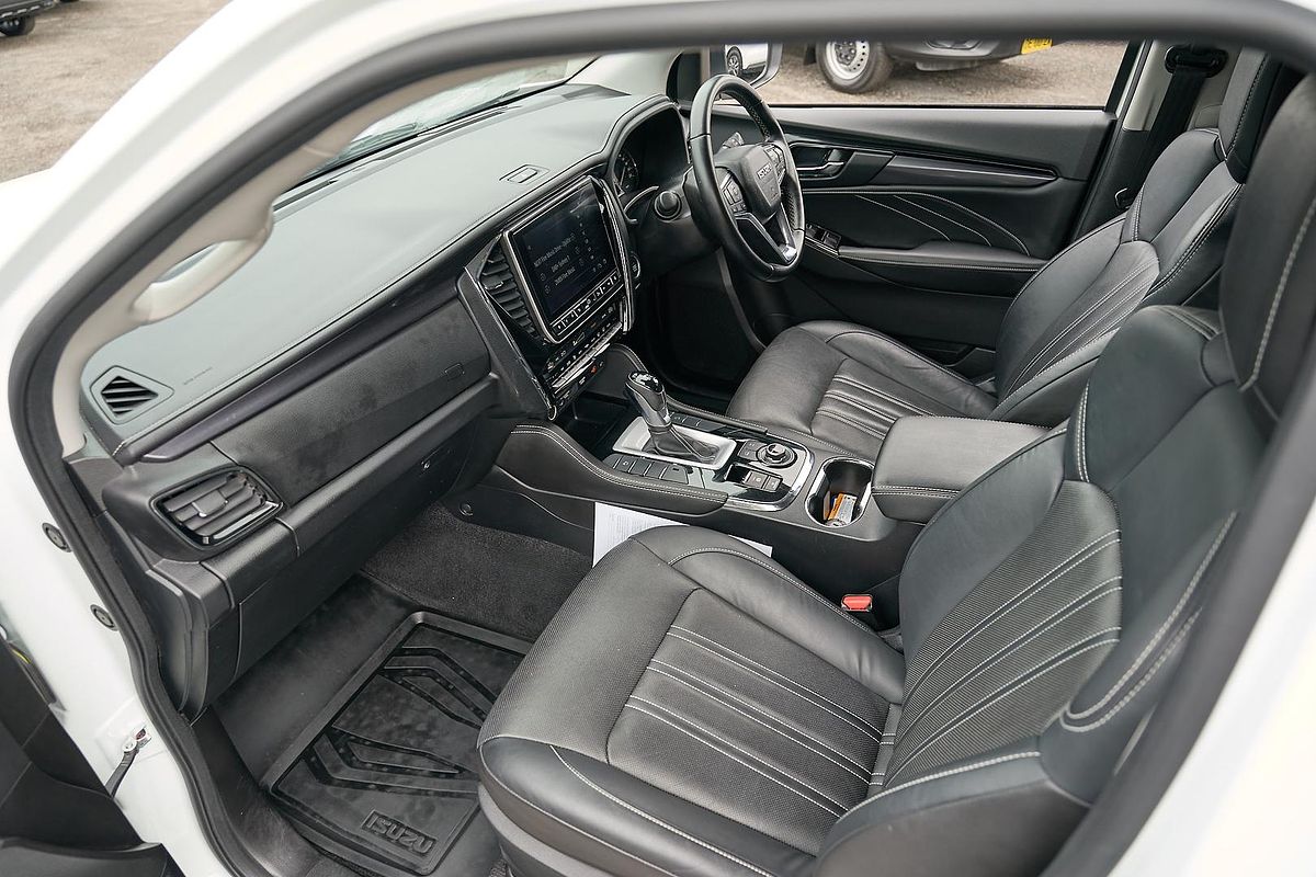 2023 Isuzu MU-X LS-T
