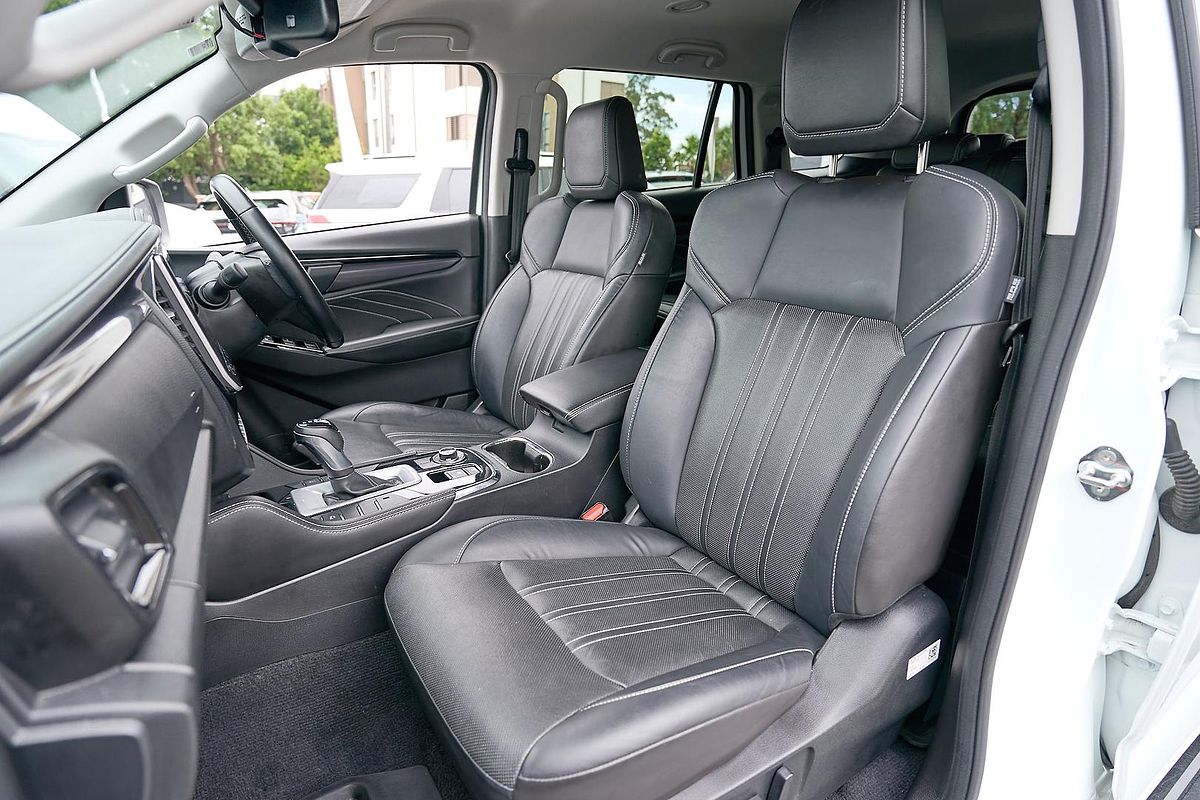 2023 Isuzu MU-X LS-T