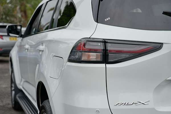 2023 Isuzu MU-X LS-T