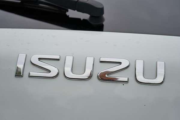 2023 Isuzu MU-X LS-T