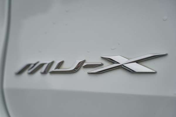 2023 Isuzu MU-X LS-T