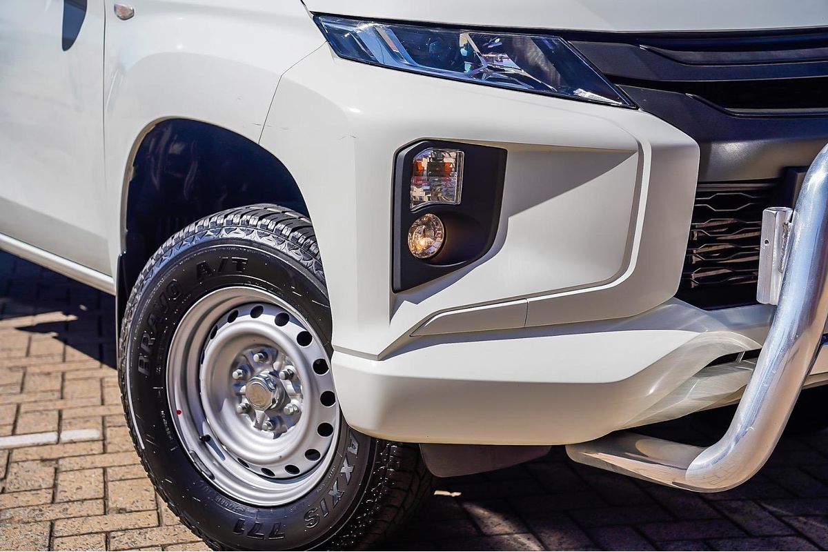 2021 Mitsubishi Triton GLX MR 4X4