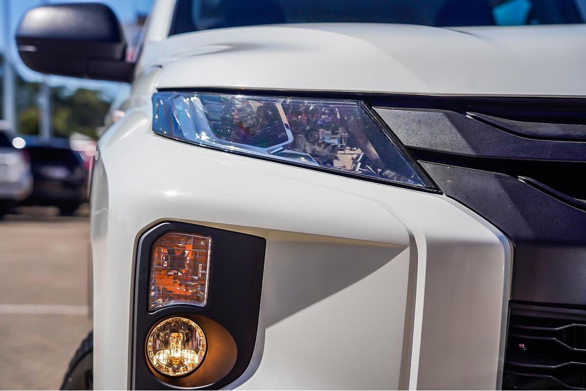 2021 Mitsubishi Triton GLX MR 4X4