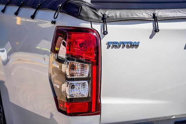2021 Mitsubishi Triton GLX MR 4X4