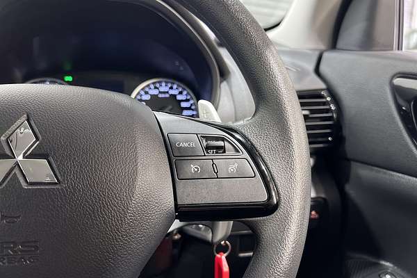 2024 Mitsubishi Eclipse Cross ES YB