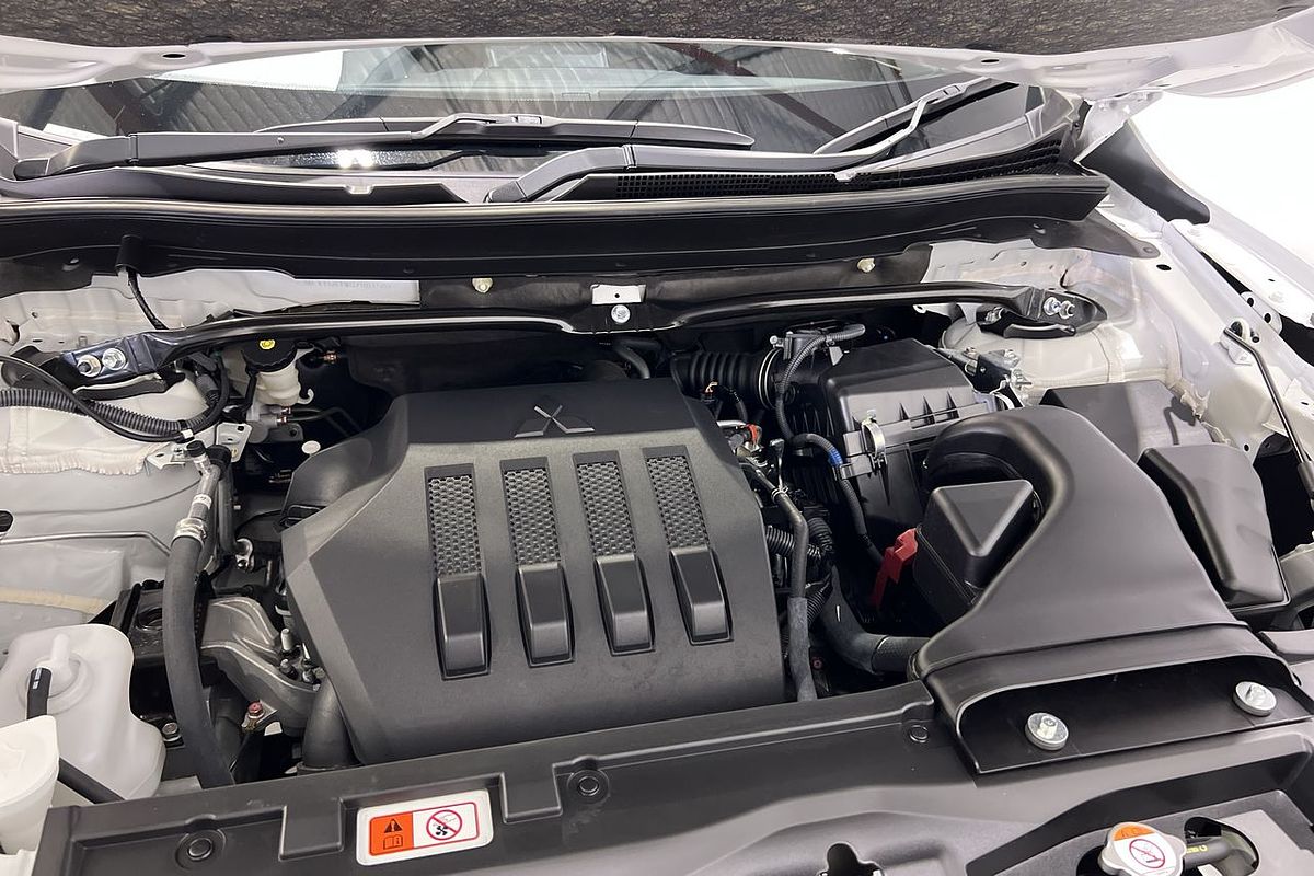 2024 Mitsubishi Eclipse Cross ES YB