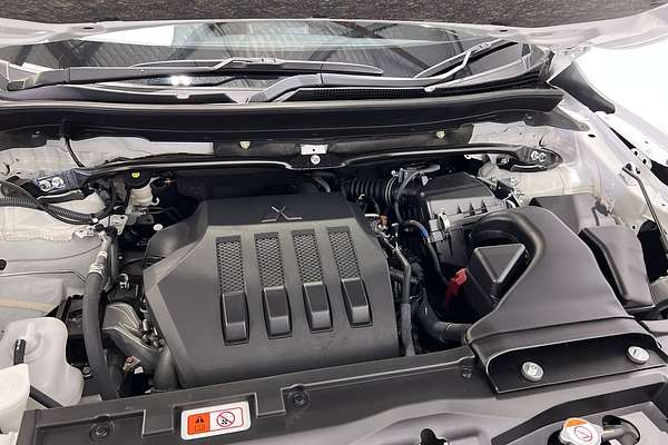 2024 Mitsubishi Eclipse Cross ES YB