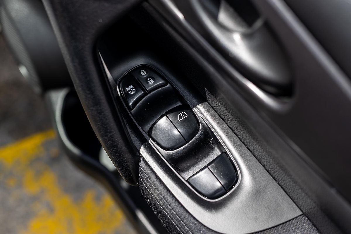 2014 Nissan QASHQAI ST J11