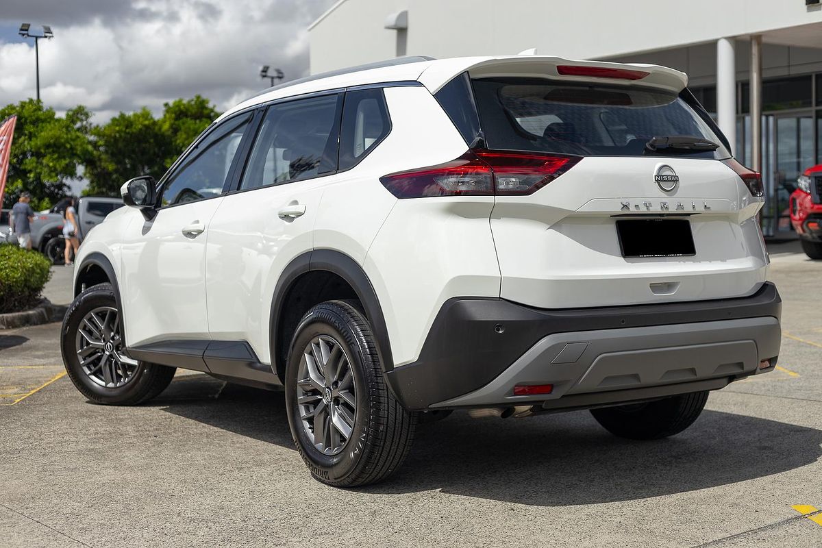 2024 Nissan X-TRAIL ST T33