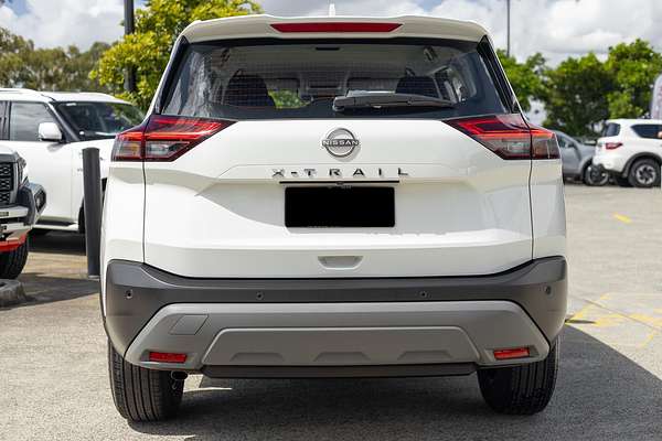 2024 Nissan X-TRAIL ST T33