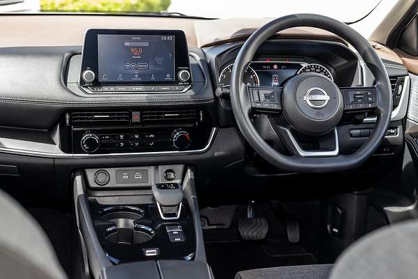 2024 Nissan X-TRAIL ST T33