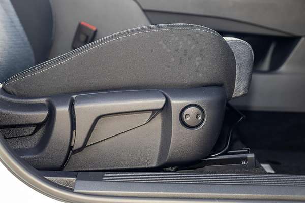 2024 Nissan X-TRAIL ST T33