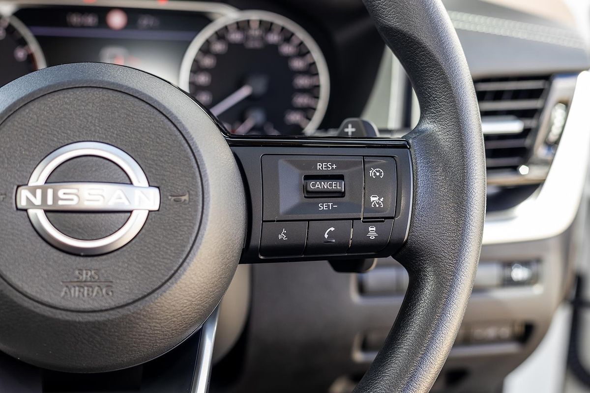 2024 Nissan X-TRAIL ST T33