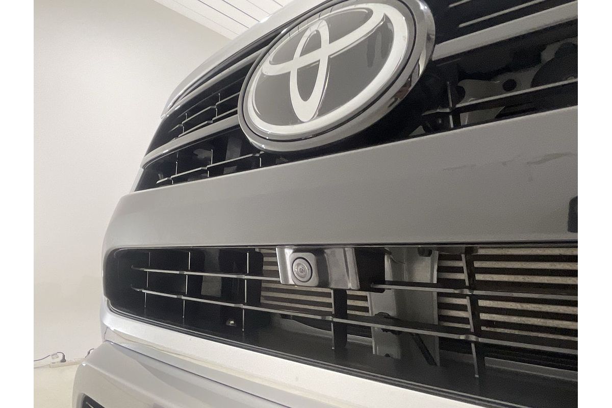 2023 Toyota Hilux SR5 GUN126R 4X4
