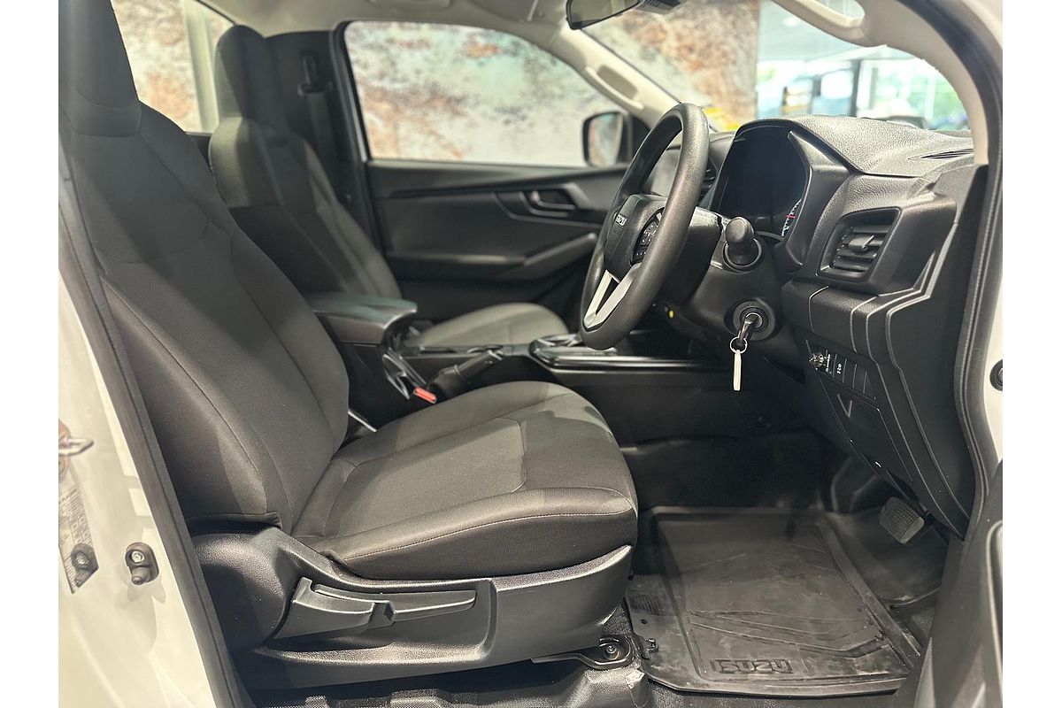 2023 Isuzu D-MAX SX High Ride Rear Wheel Drive