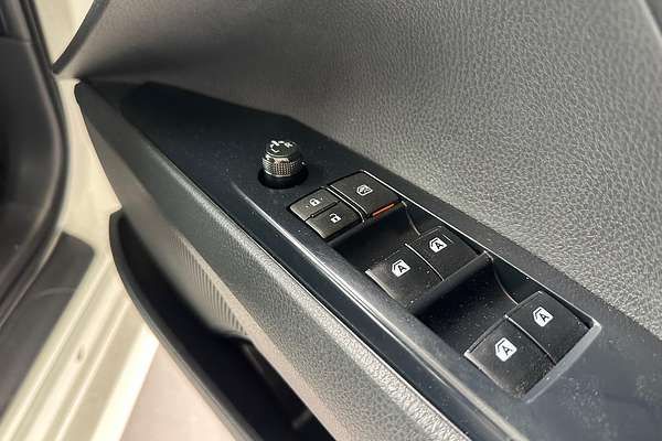 2019 Toyota Camry Ascent ASV70R