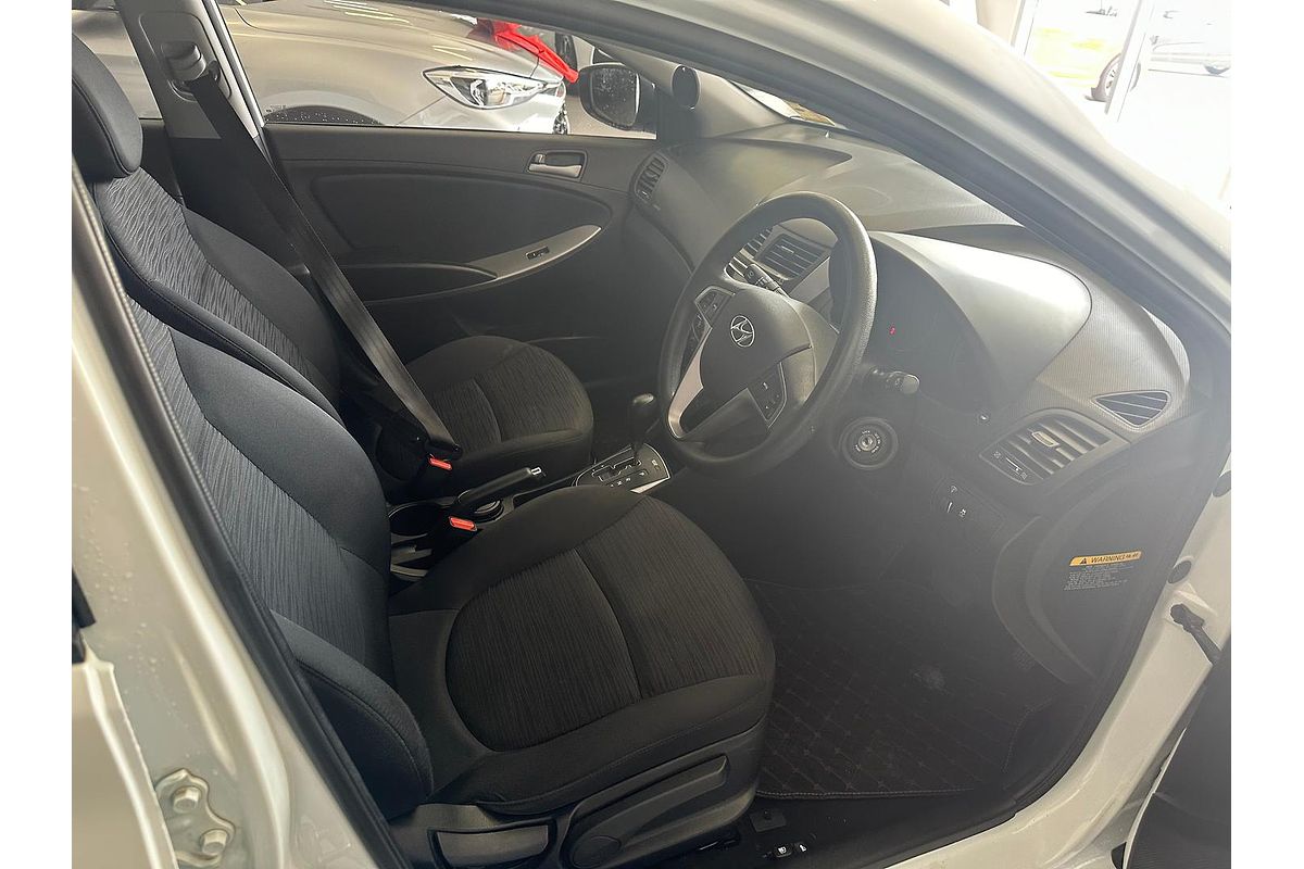 2015 Hyundai Accent Active RB3