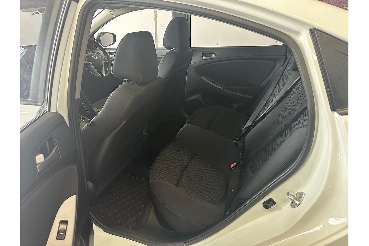 2015 Hyundai Accent Active RB3