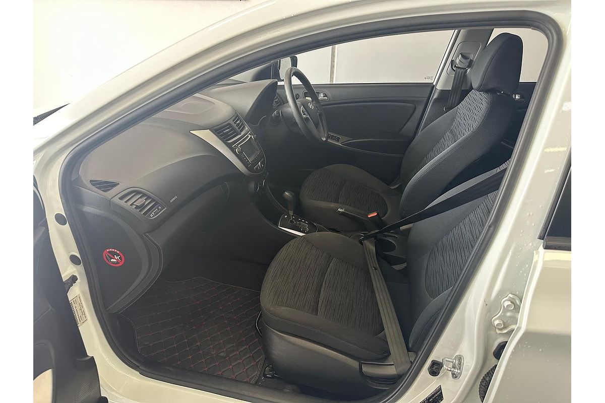 2015 Hyundai Accent Active RB3
