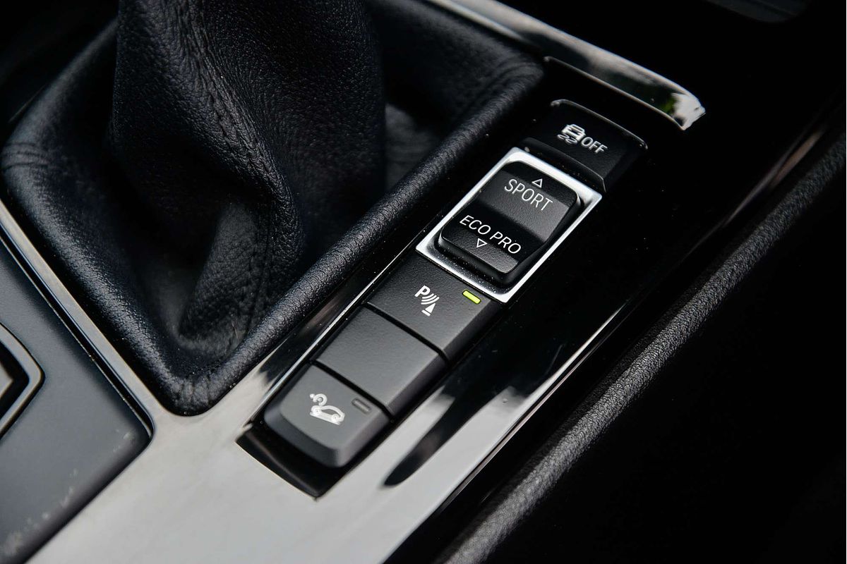 2015 BMW X1 xDrive20d F48