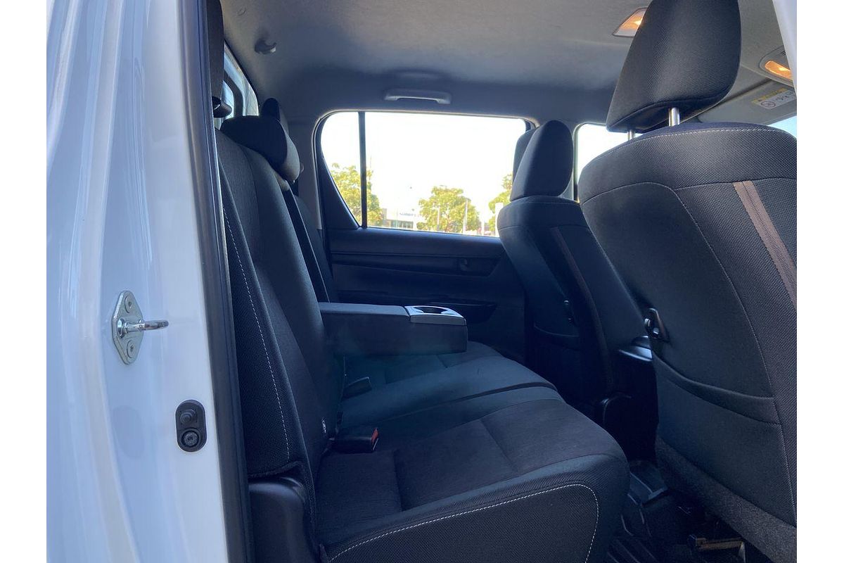 2019 Toyota Hilux SR GUN126R 4X4