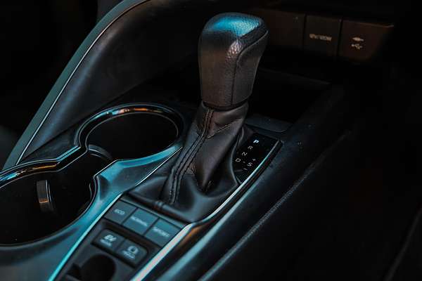 2019 Toyota Camry Ascent AXVH71R