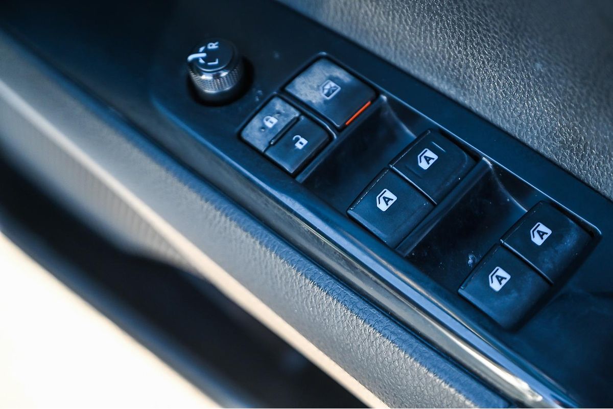 2019 Toyota Camry Ascent AXVH71R