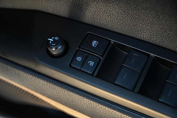 2023 Toyota Camry Ascent AXVH70R