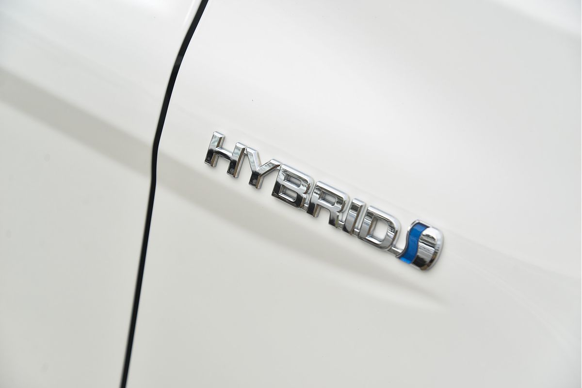 2018 Toyota Camry Ascent Sport AXVH71R