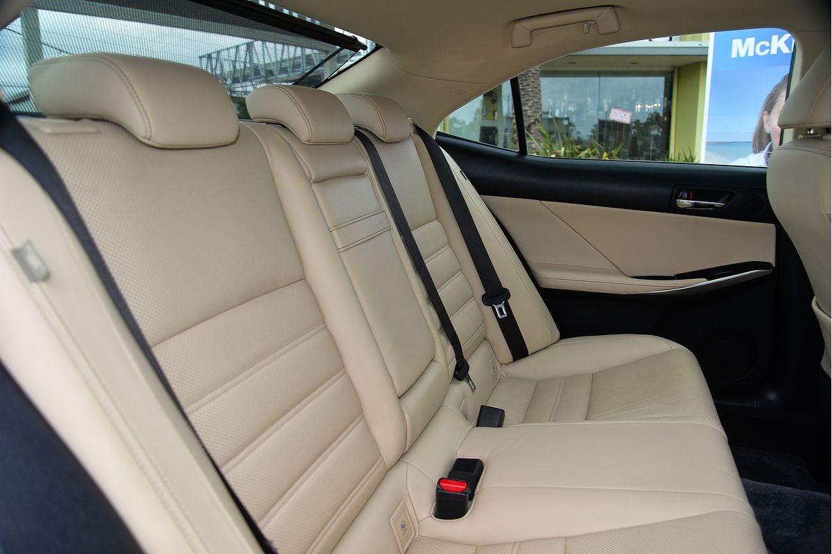 2013 Lexus IS IS250 Sports Luxury GSE30R