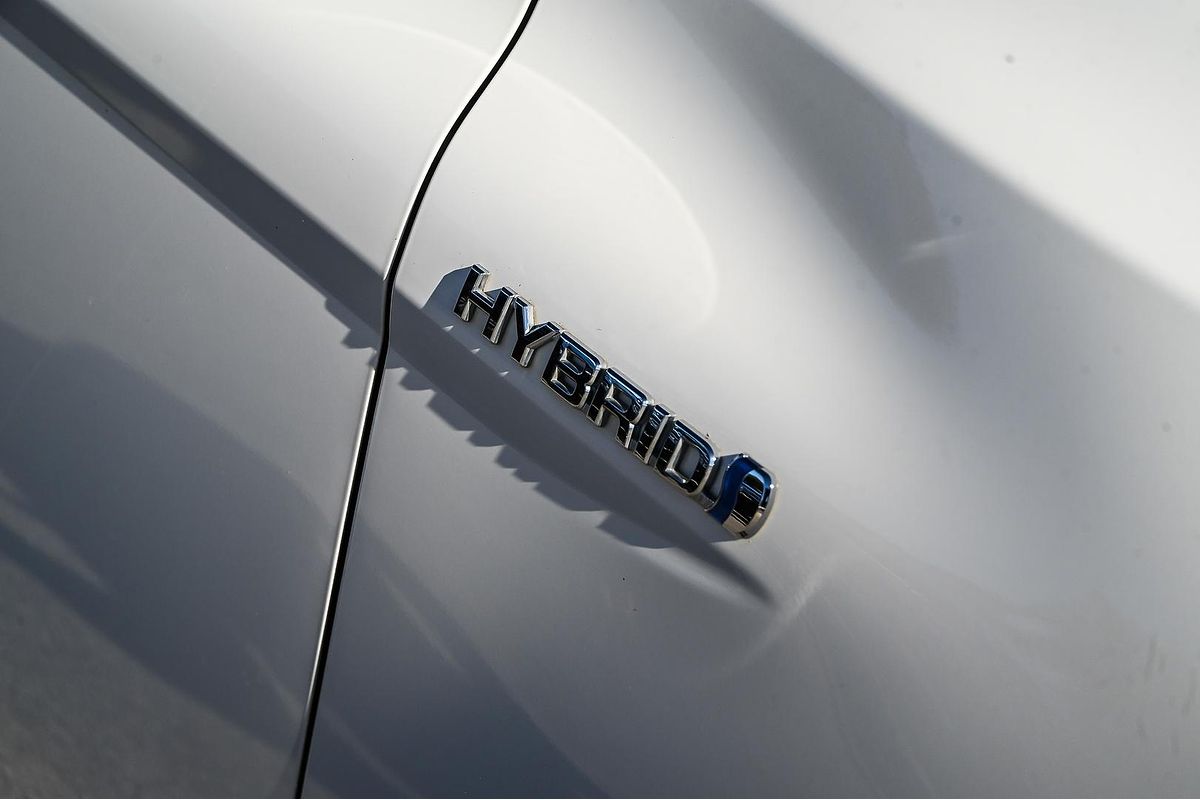2020 Toyota Camry Ascent AXVH70R
