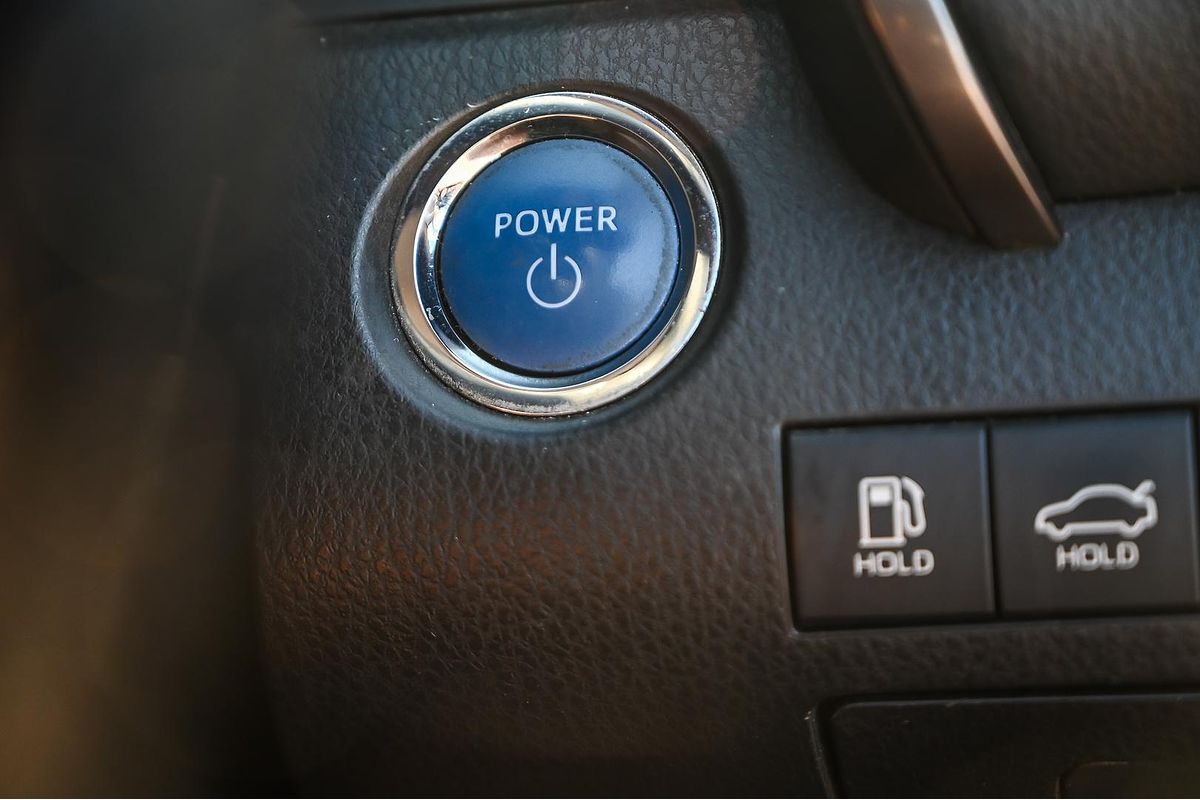 2020 Toyota Camry Ascent AXVH70R