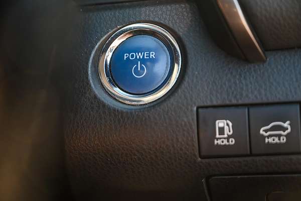 2020 Toyota Camry Ascent AXVH70R