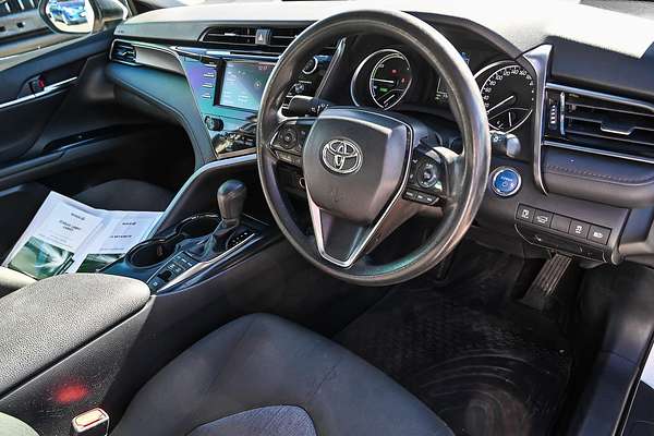2020 Toyota Camry Ascent AXVH70R