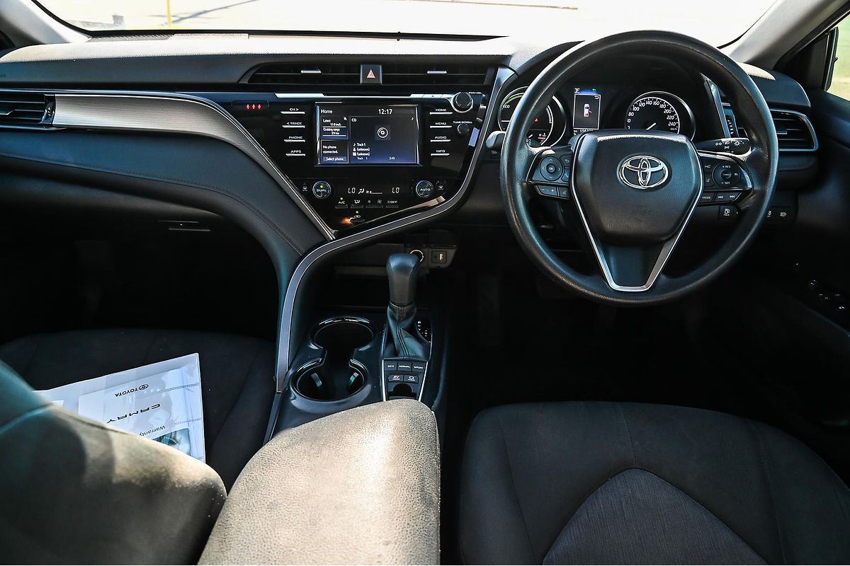 2020 Toyota Camry Ascent AXVH70R