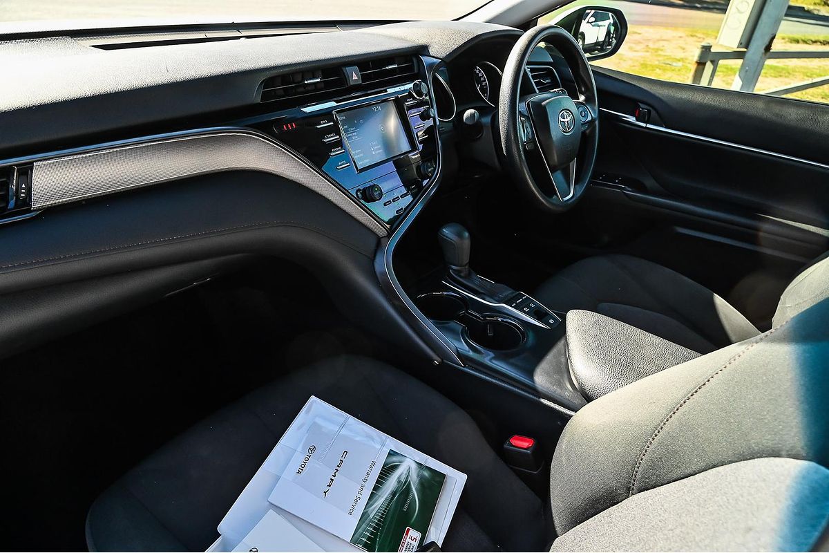 2020 Toyota Camry Ascent AXVH70R
