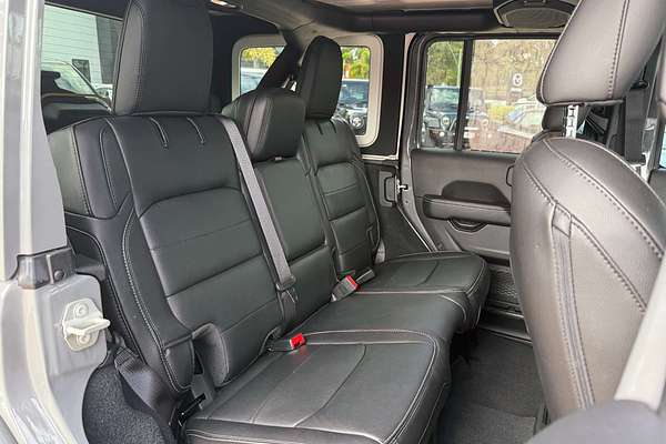 2023 Jeep Wrangler Unlimited Overland JL