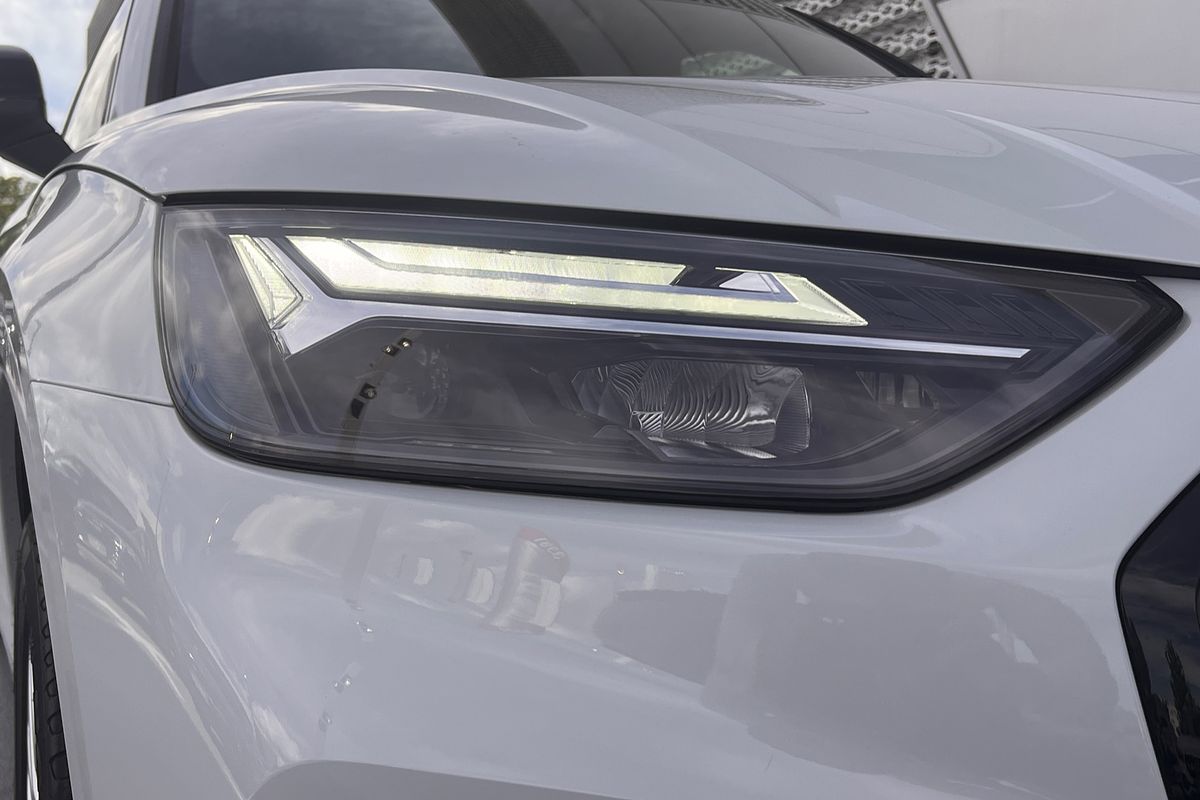 2024 Audi Q5 40 TDI Sport FY
