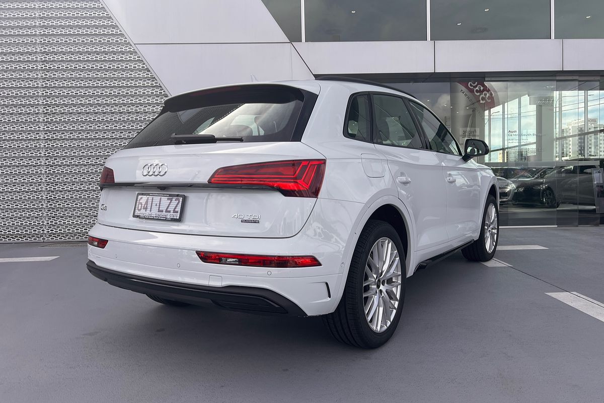 2024 Audi Q5 40 TDI Sport FY