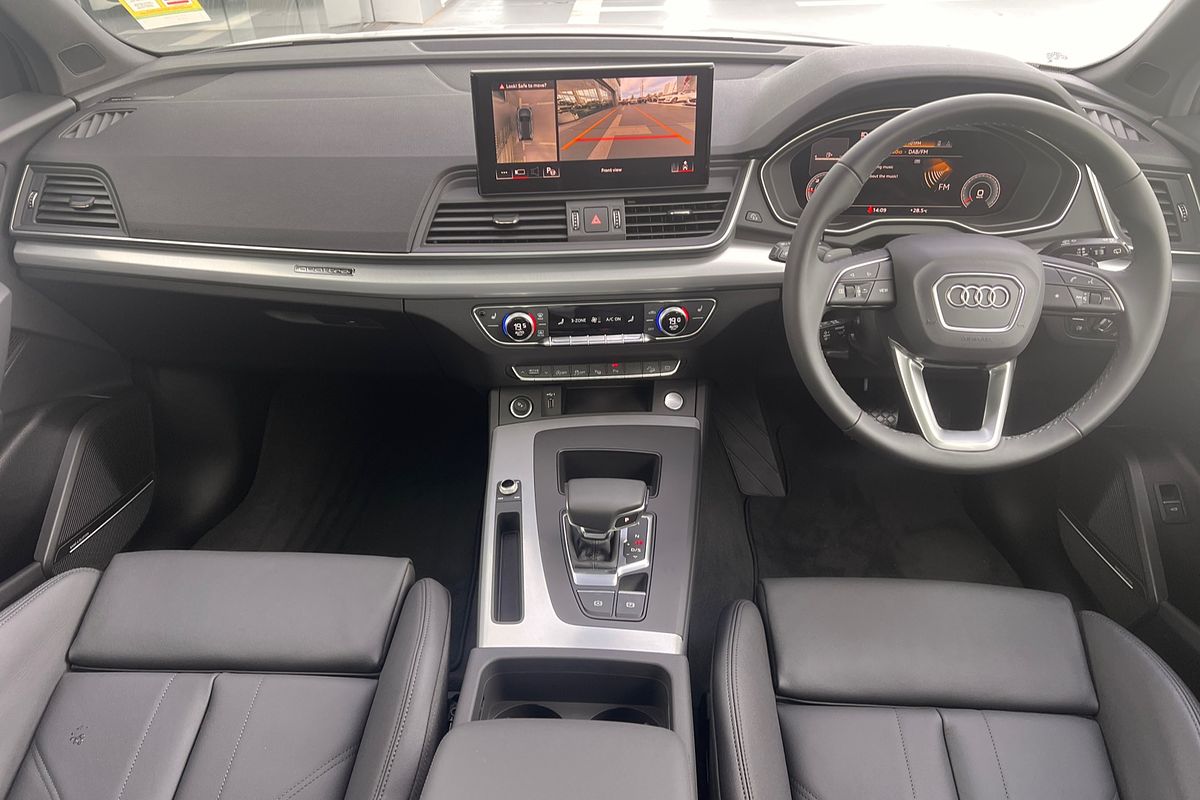 2024 Audi Q5 40 TDI Sport FY