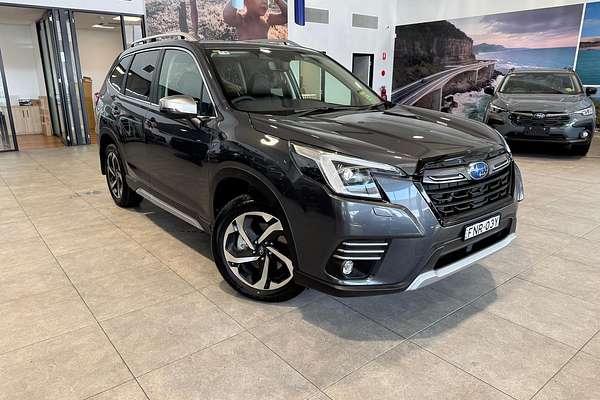 2024 Subaru Forester 2.5i-S S5