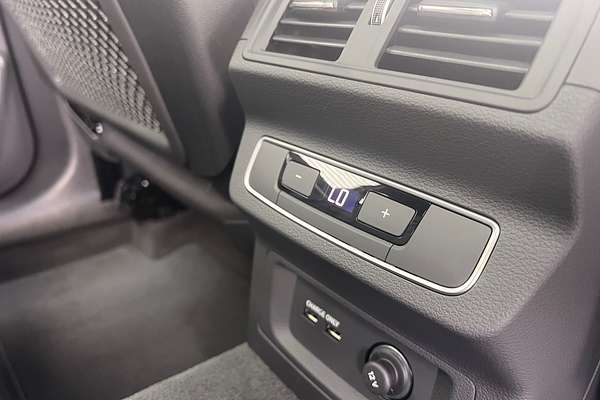 2024 Audi Q5 40 TDI Sport FY