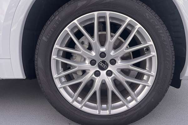 2024 Audi Q5 40 TDI Sport FY