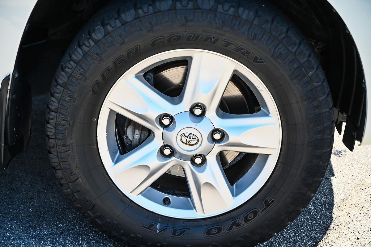 2010 Toyota Landcruiser Sahara VDJ200R