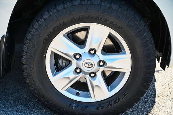 2010 Toyota Landcruiser Sahara VDJ200R