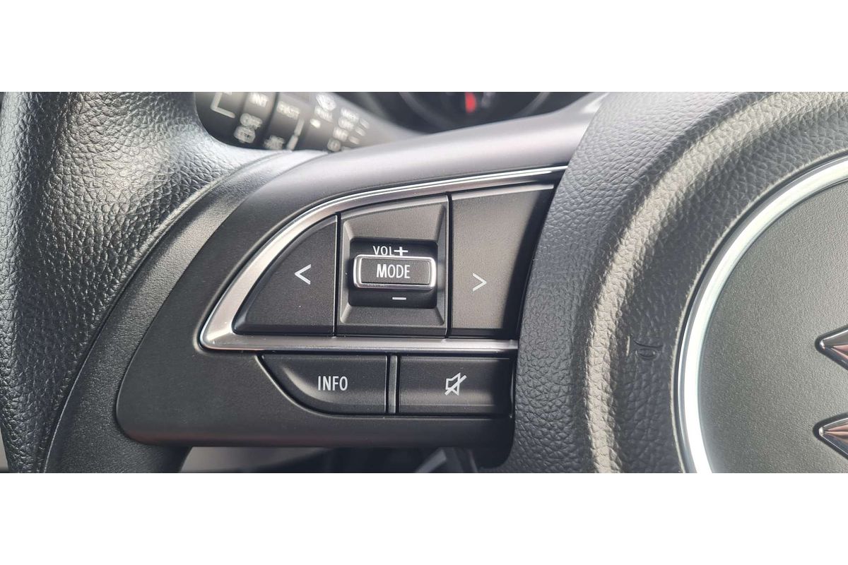 2024 Suzuki Swift Hybrid UZ