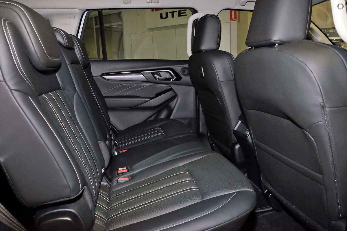 2024 Isuzu MU-X LS-T