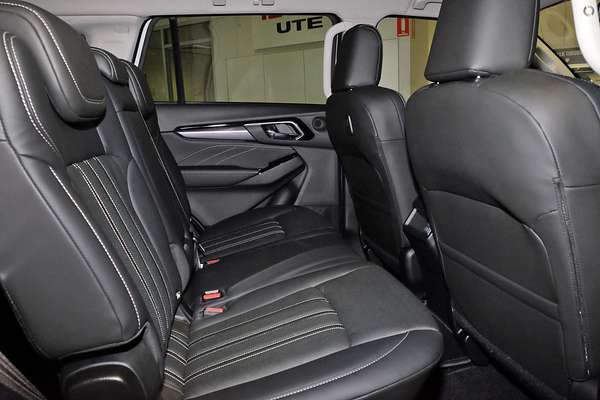 2024 Isuzu MU-X LS-T