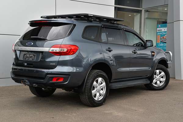 2015 Ford Everest Ambiente UA