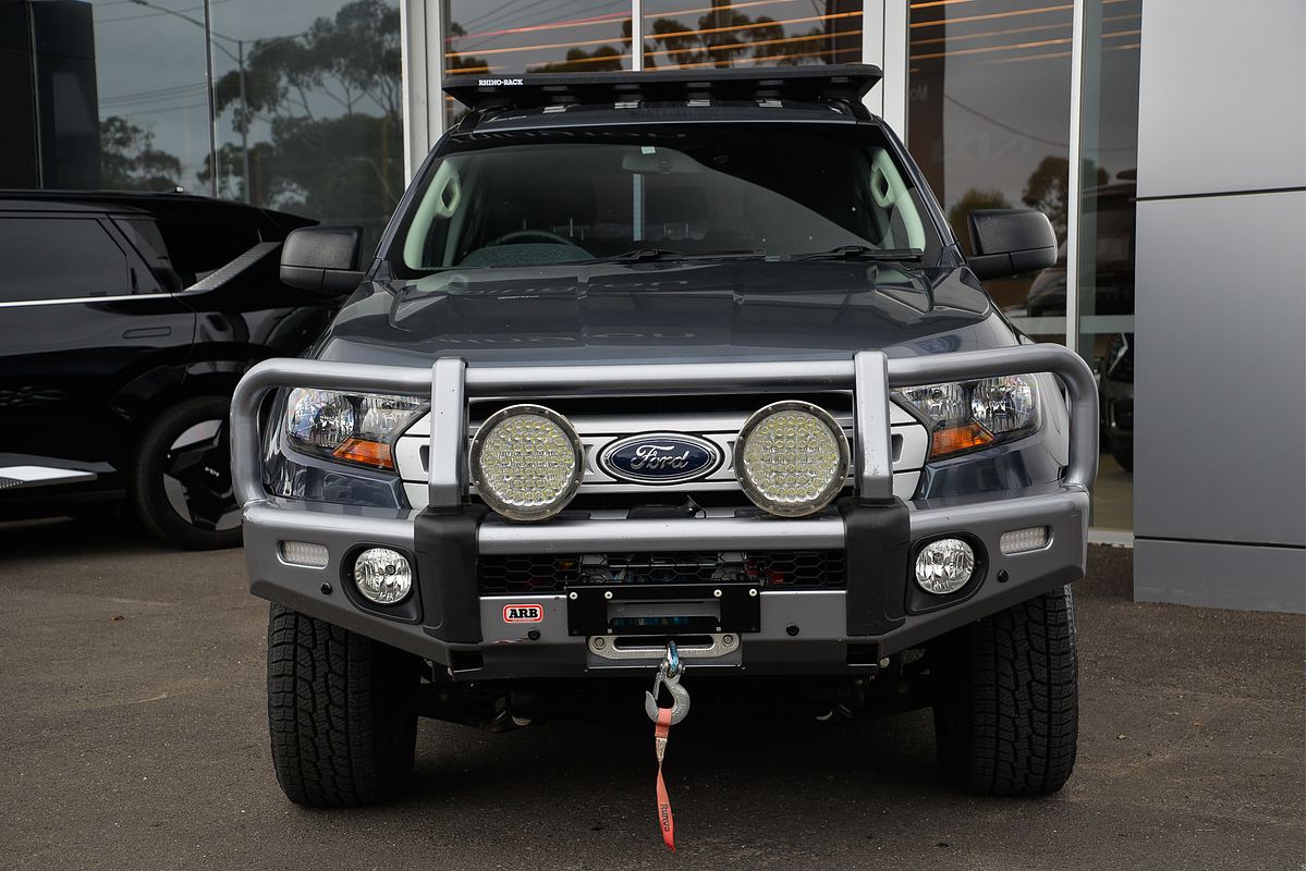 2015 Ford Everest Ambiente UA
